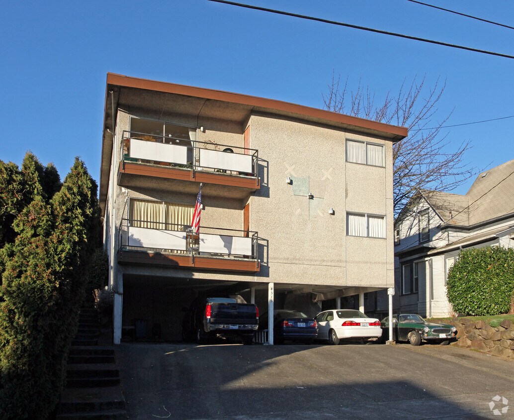 Foto del edificio - Whitman Apartments