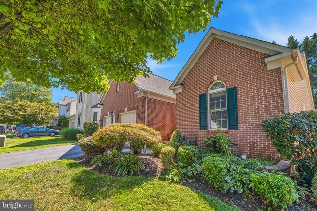 Foto del edificio - 46855 Willowood Pl