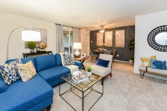 Sherwood Crossing Apartments and Townhomes photo'