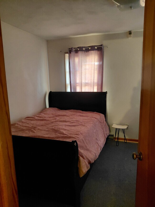 Foto del edificio - 901 Old Homestead Ln