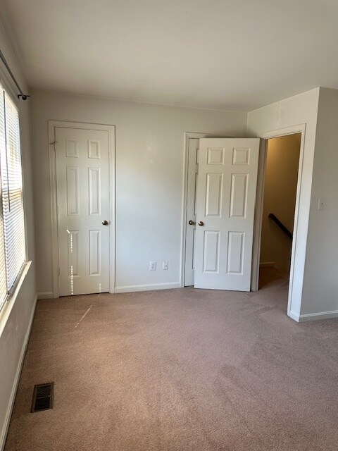 bedroom - 4106 Washington Blvd