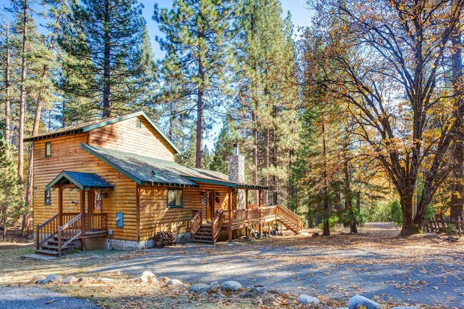 Foto del edificio - 2580 Yosemite Pines Ln