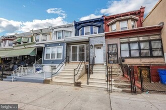 Building Photo - 2824 N 22nd St