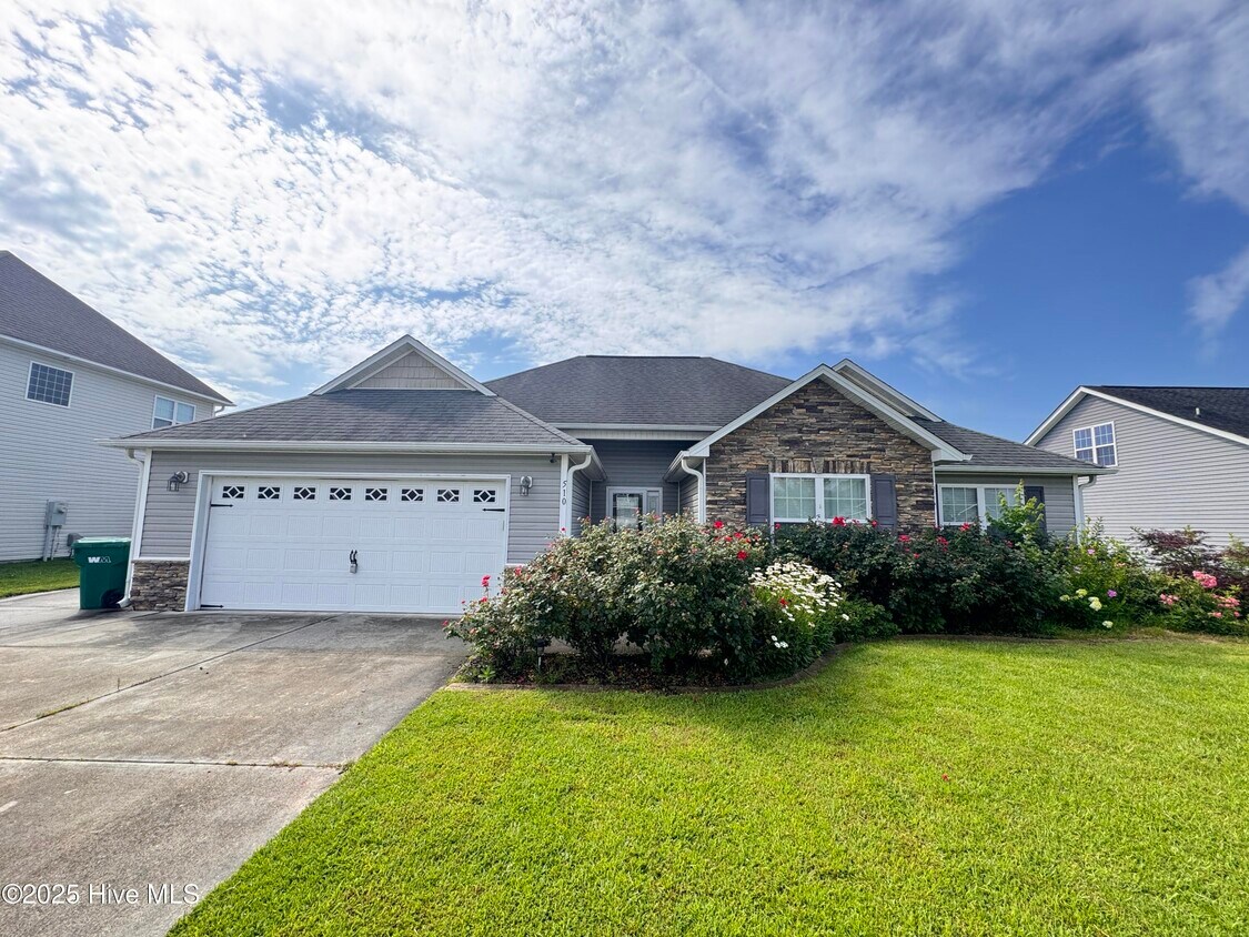 Foto principal - 510 Louvre Ln
