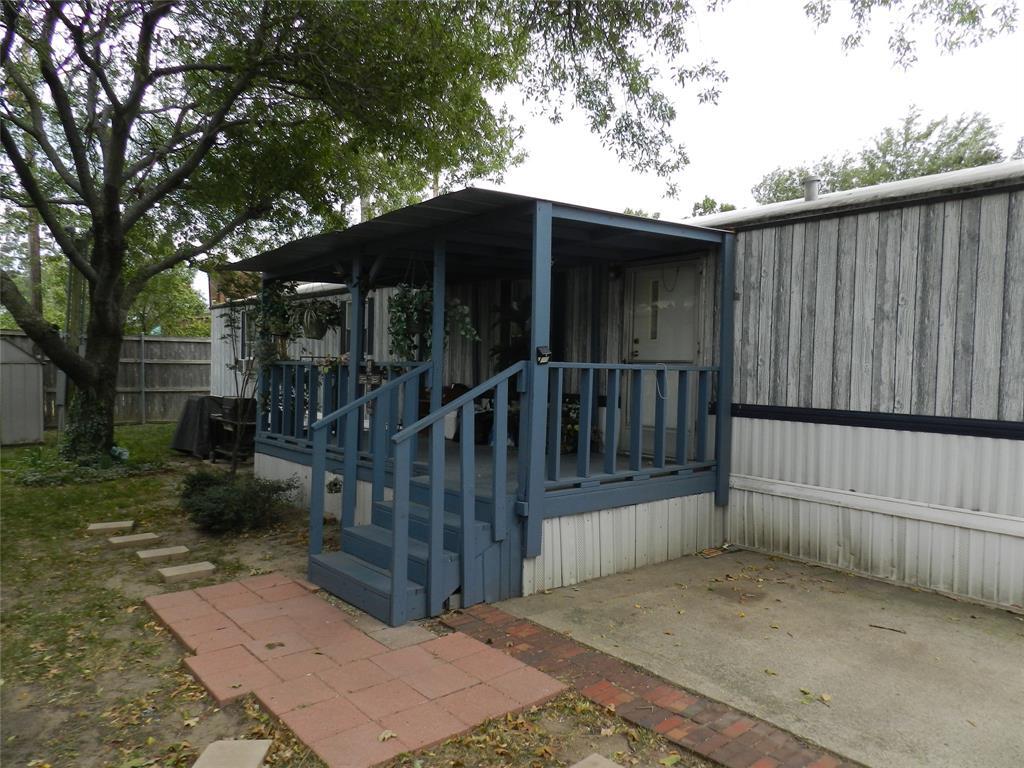 Primary Photo - 550 Ruby Rd