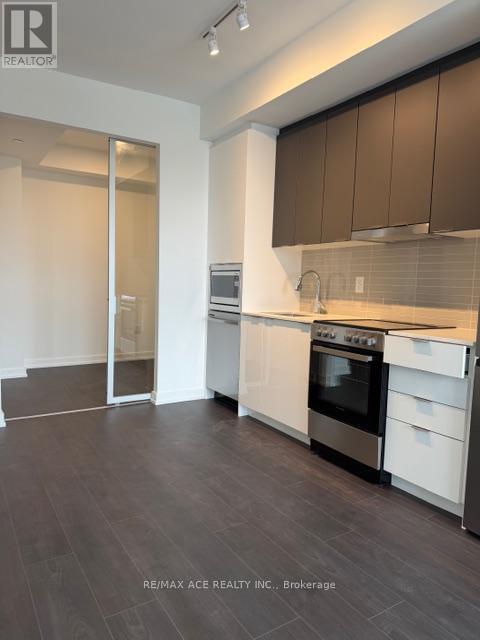 Photo du bâtiment - 9751 Markham Rd