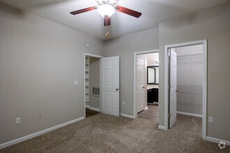 2BR - 2BA, 1154 Sqf - River Vista