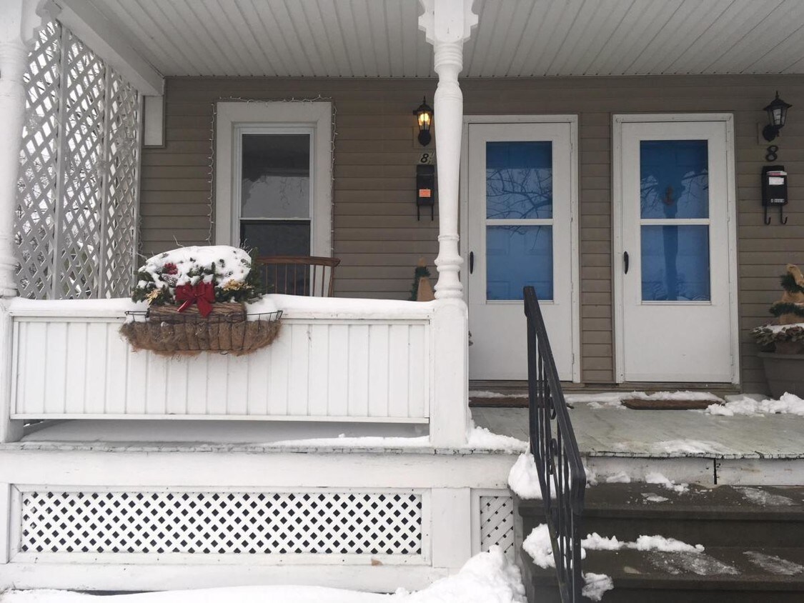 8 Ogden St, Binghamton, NY 13901 Apartments in Binghamton, NY