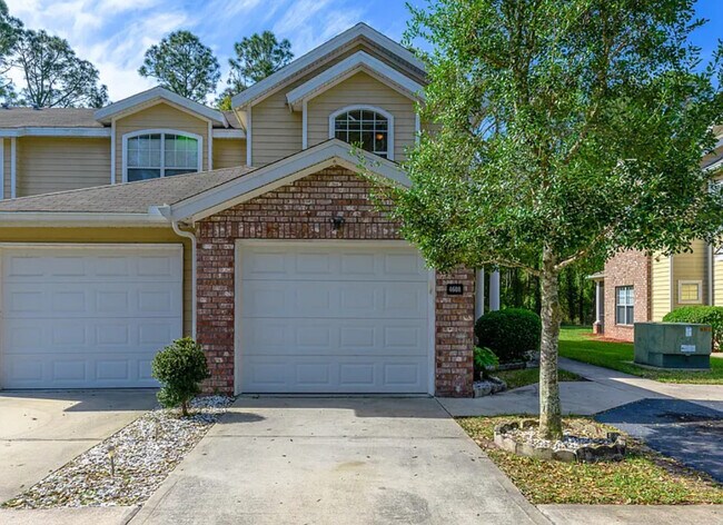 Building Photo - 10200 Belle Rive Blvd