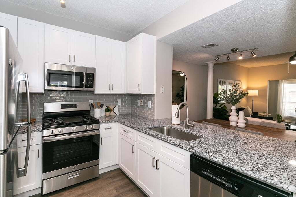 Willowest in Collier Hills Apartments in Atlanta, GA