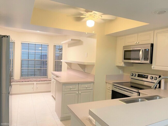 Building Photo - 3 br, 2.5 bath House - 5311 Park Place Cir