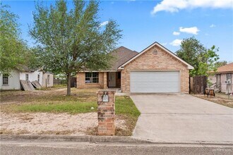 Building Photo - 14 E St