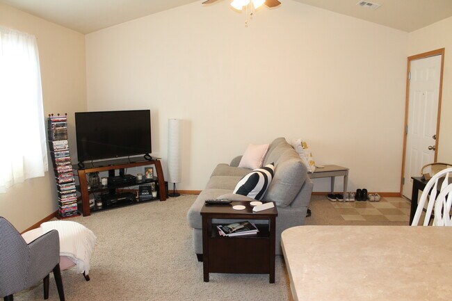 ¡Vida espaciosa! - 1021 Vattier St