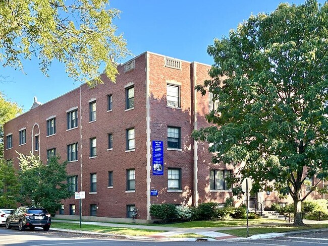 Building Photo - 1139 Maple Ave