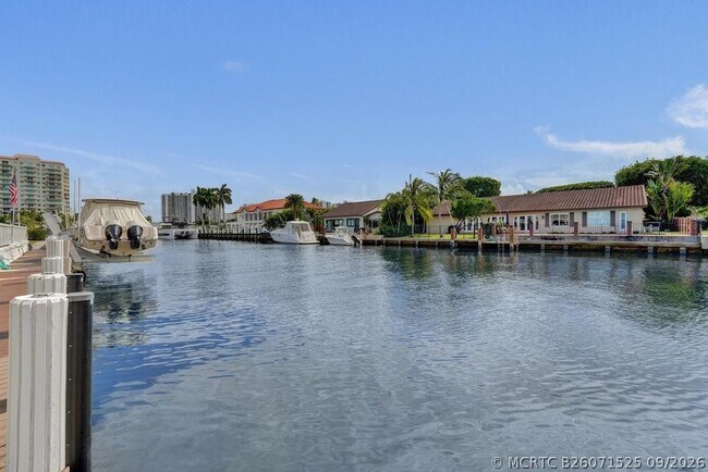 Foto del edificio - 2866 NE 30th St