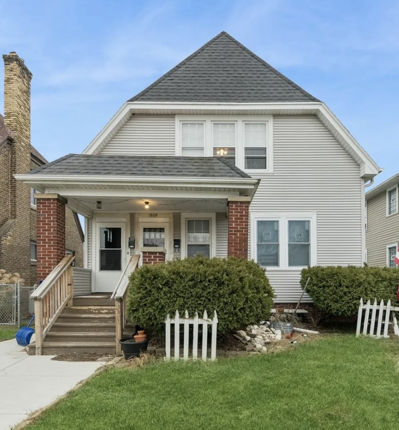 Foto del edificio - Lovely 2br upper unit in Racine