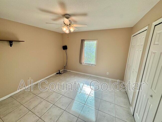 Foto del edificio - 2587 Logsdon St