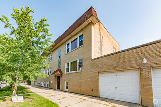 Building Photo - 3058 N Kostner Ave