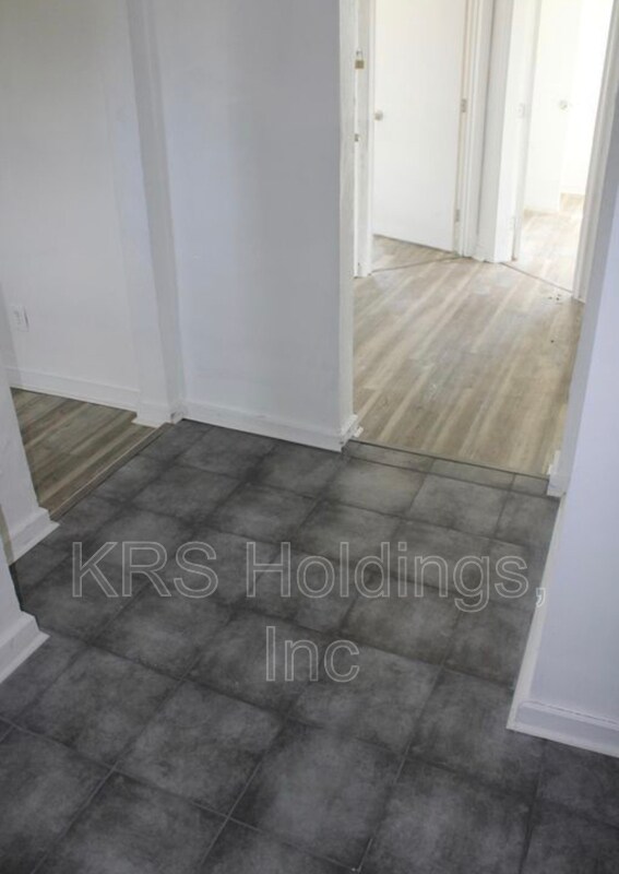 Building Photo - 1821 Lasalle Ave