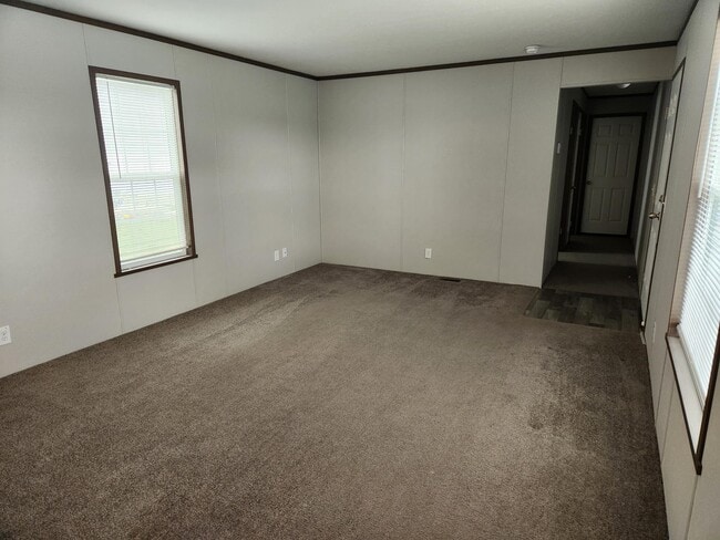 Building Photo - 67 Mockingbird Hill