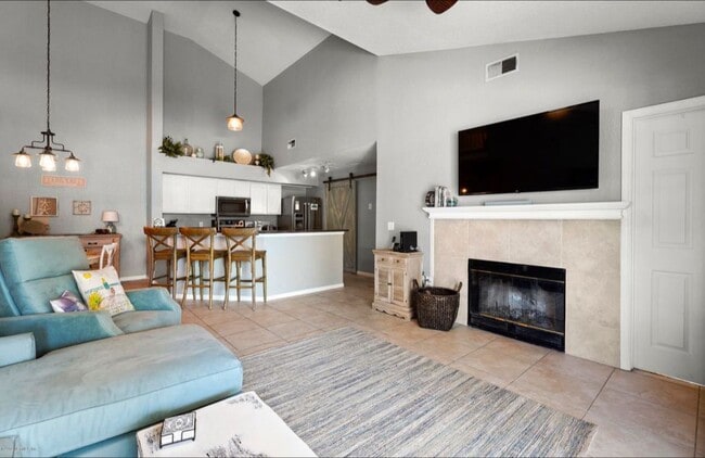 Building Photo - 400 Timberwalk Ct