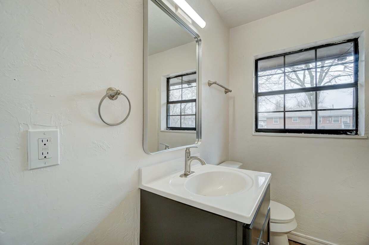 Foto del edificio - 1220 NE 47th St