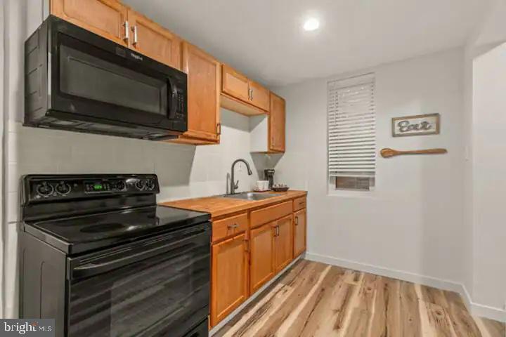 Primary Photo - 211 N 63rd St