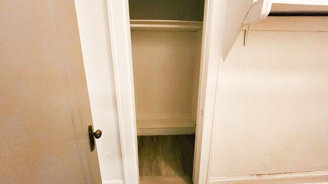 Foto del edificio - 13309 S Woodland Rd