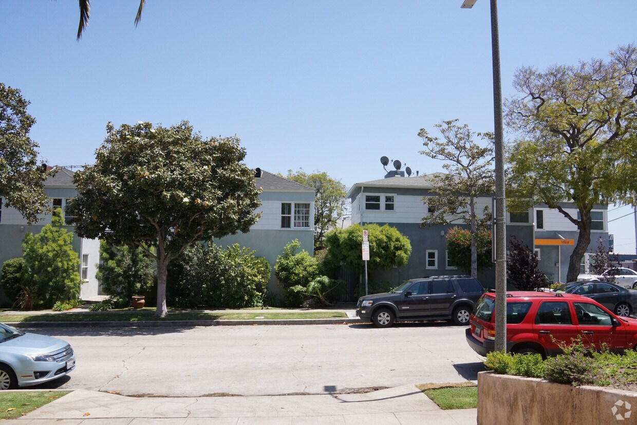 Building Photo - 1250 Edris Dr
