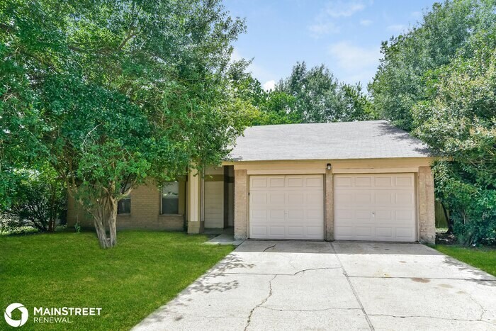 Foto principal - 16319 N Trail Dr, Houston, TX 77073