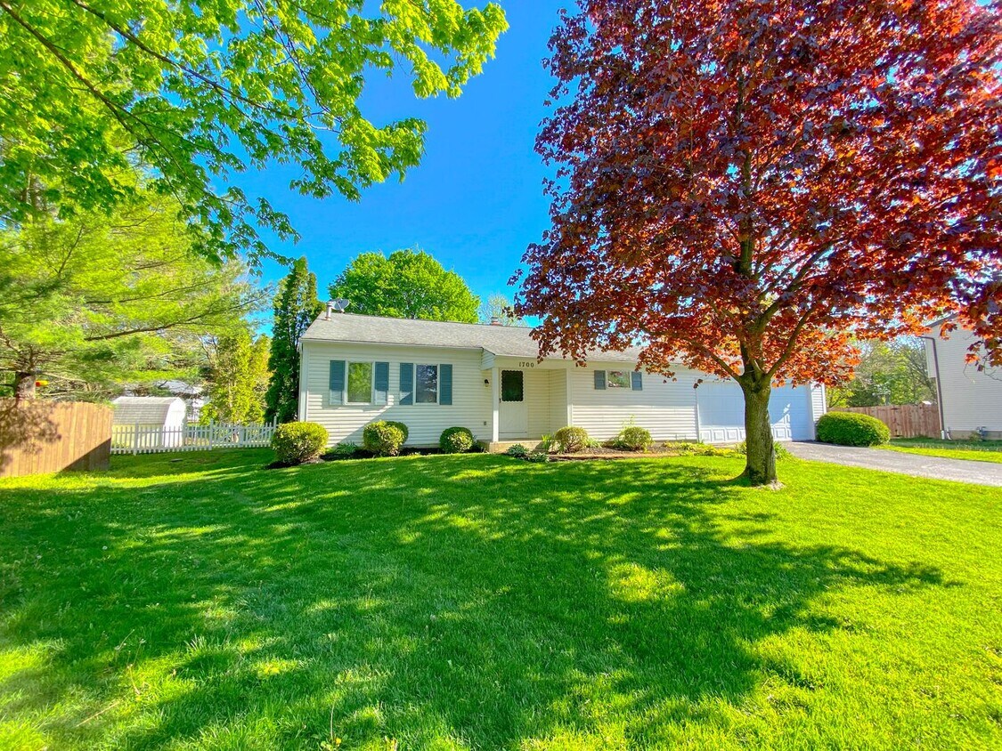 1700 Sandy Side Dr, Columbus, OH 43235 House Rental in Columbus, OH