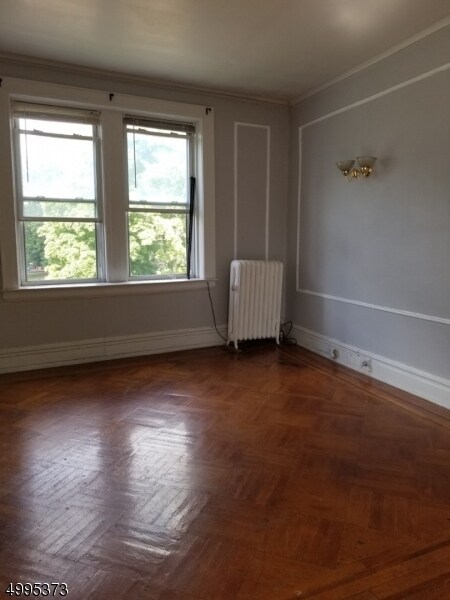 Foto del edificio - 319 Bloomfield Ave