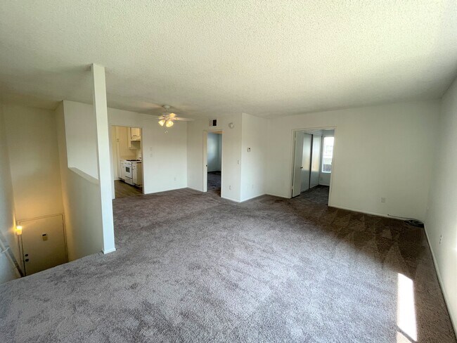 Building Photo - 4747 Kester Ave