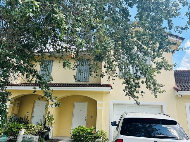 Foto del edificio - 1209 NW 27th Ave