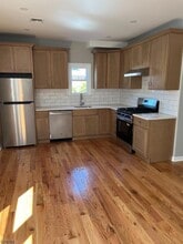 Building Photo - 433 Rosehill Pl