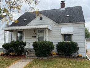 Building Photo - 14658 Agnes Ave