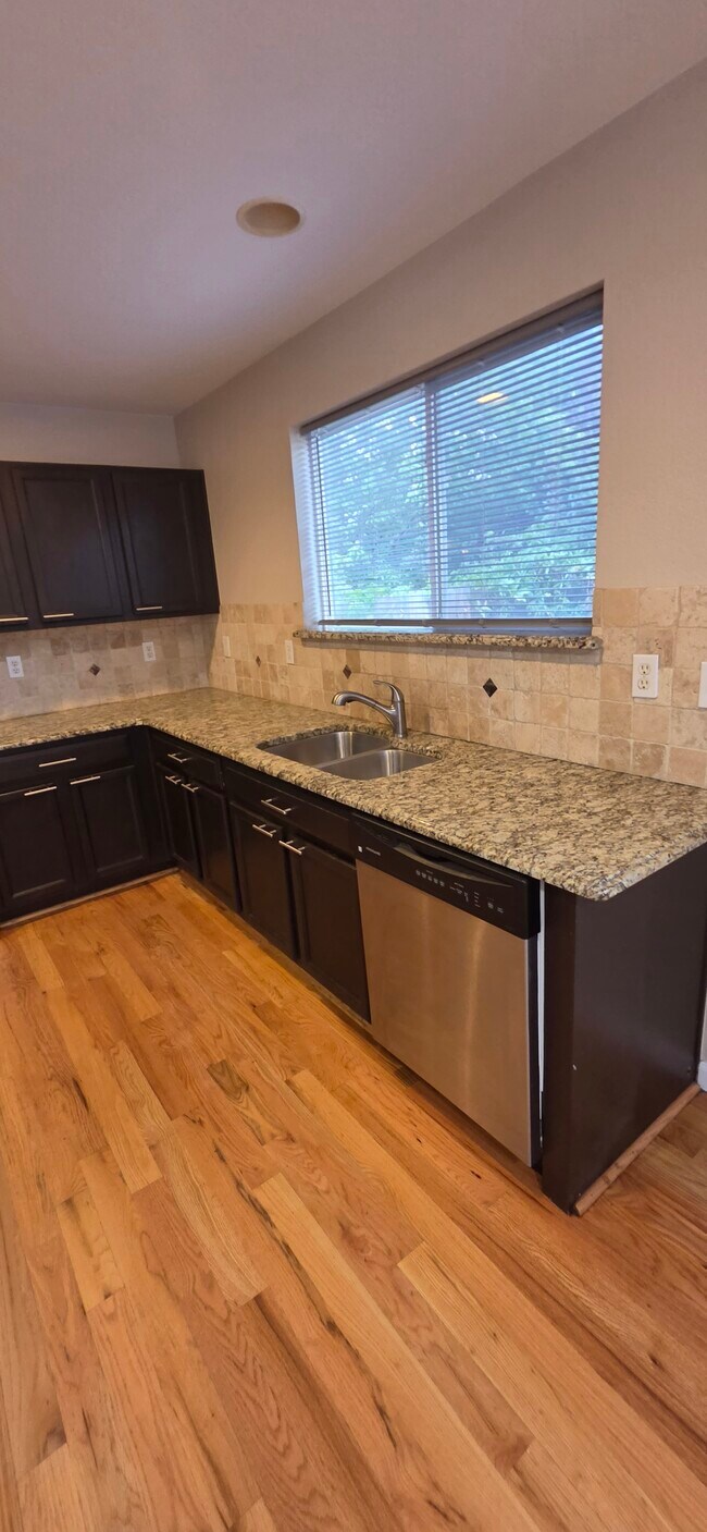 Foto del edificio - 5572 S Quemoy Cir