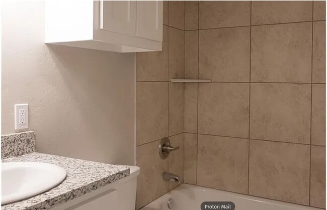 Foto del edificio - 410 Grove St