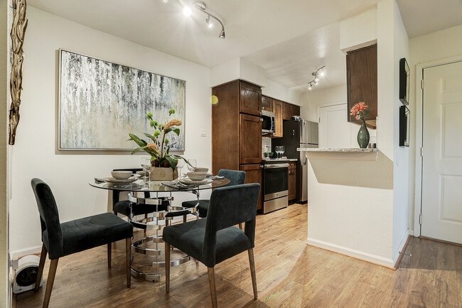 Luxury Upgrade-Dining Room - Village by the Sea