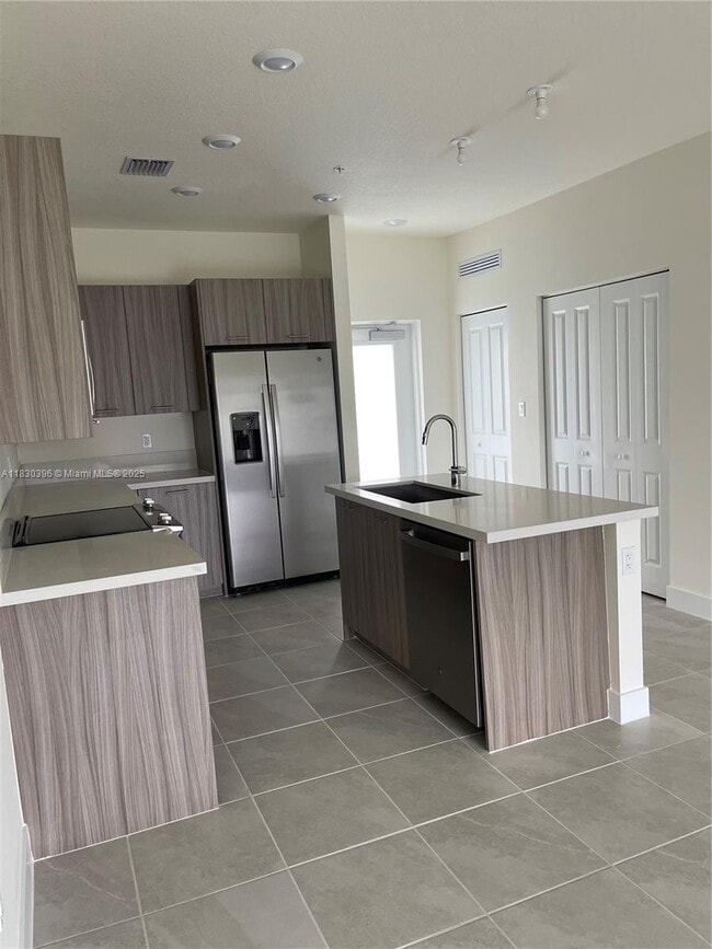 Foto del edificio - 8265 NW 41st St