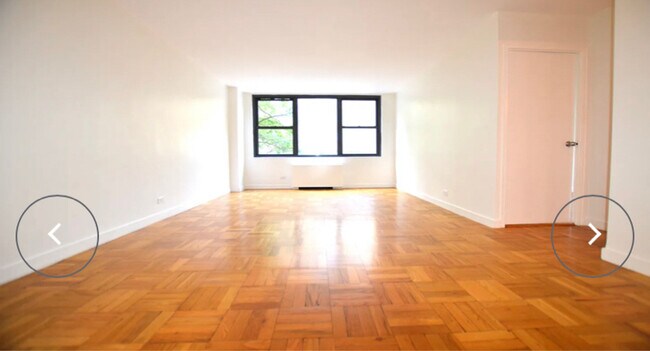 Building Photo - 333 E 49th St