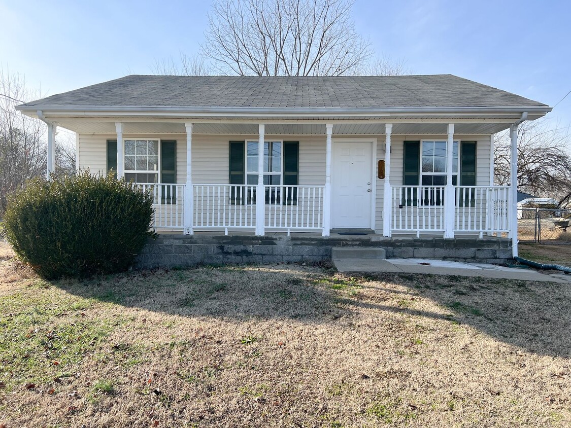 Primary Photo - Charming 3-Bedroom, 2-Bath Home with Rocki...