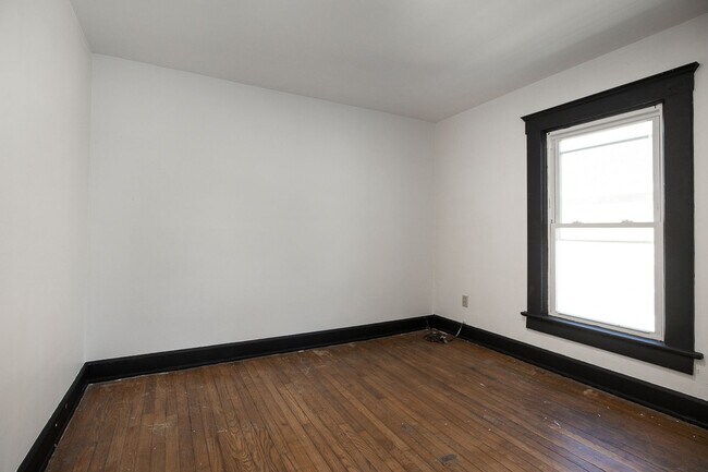 Foto del edificio - 7610 Dearborn Ave
