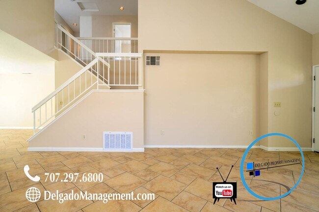 Foto del edificio - Completely remodeled Glen Cove 5 bed home