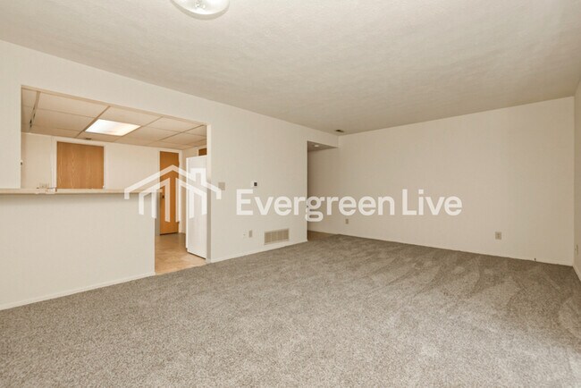 Foto del edificio - 6540 Rolling Glen Dr