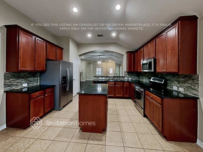 Foto del edificio - 1105 Johnson City Ave