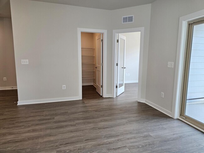 Building Photo - 13721 COBBLE Loop