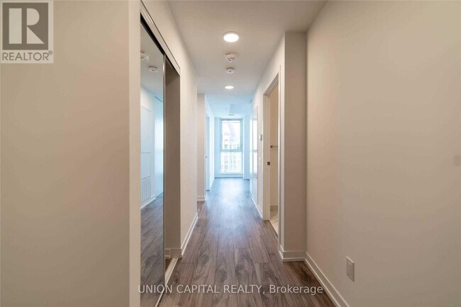 Building Photo - 4065-4065 Confederation Pkwy