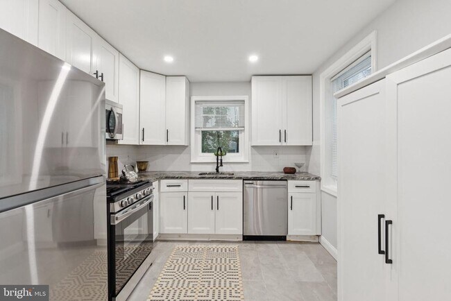 Foto del edificio - 3804 Fairmount Ave