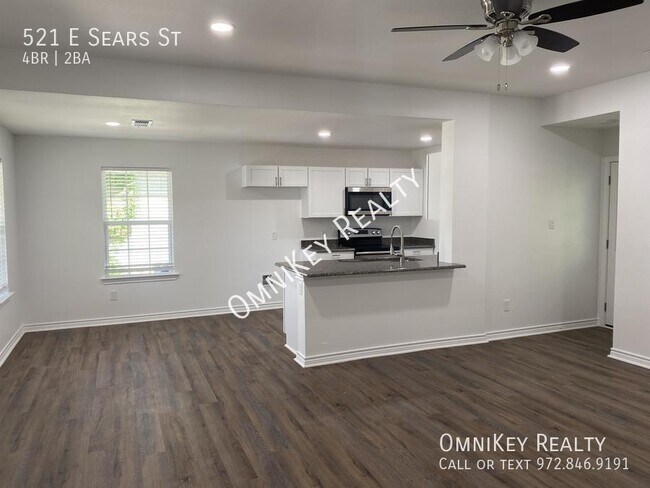Foto del edificio - 521 E Sears St